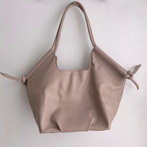 Elizabeth and James Novelty Tote, Blush / Beige